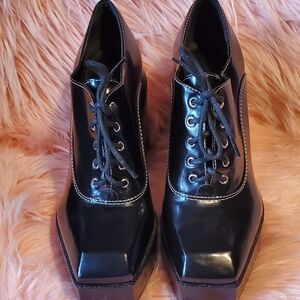 Gianni Bini "City-Girl"   MazziniOxford Platform Pumps